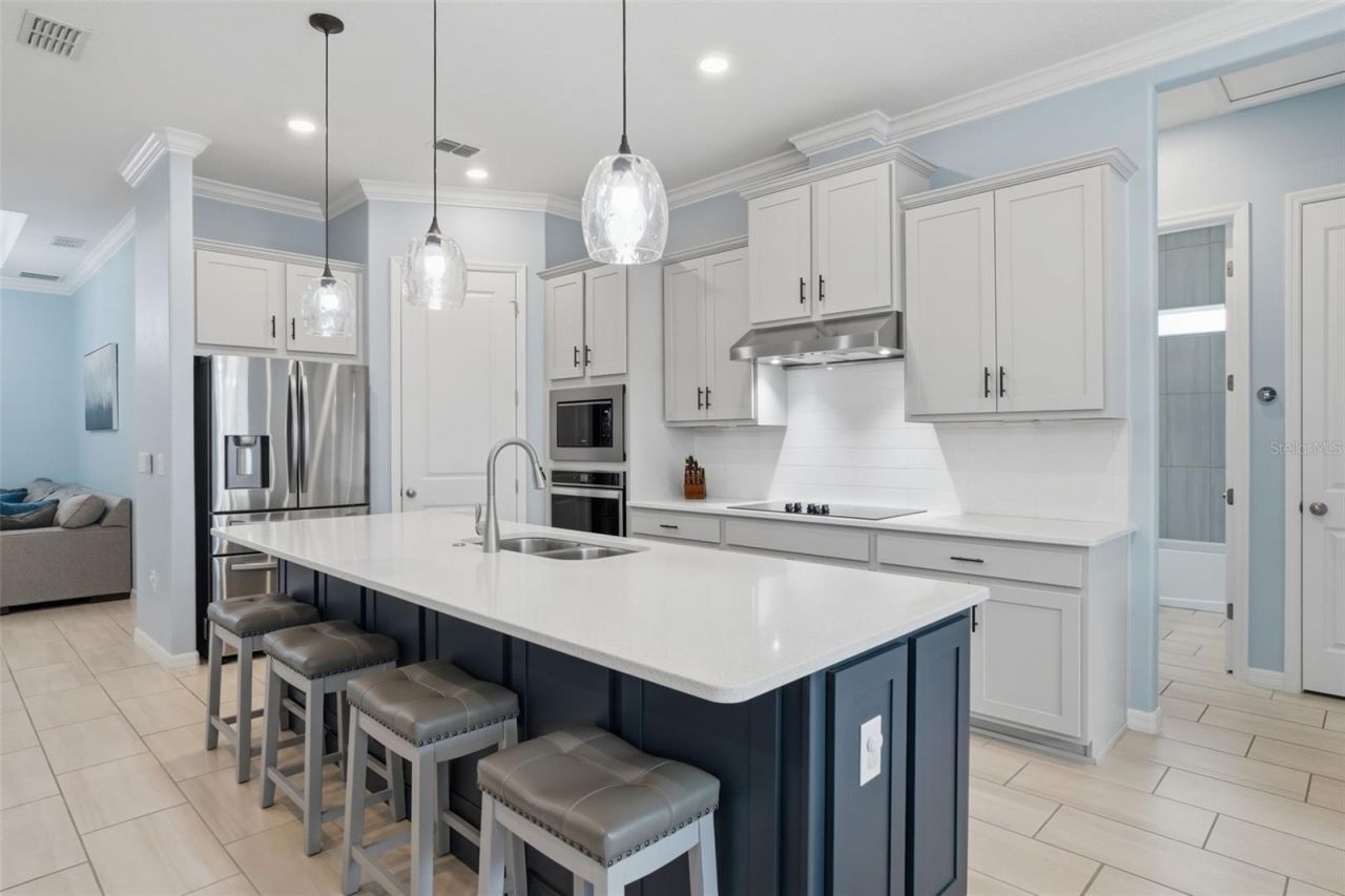 16824 Ridgewood Avenue, Montverde, FL 34756 Photo