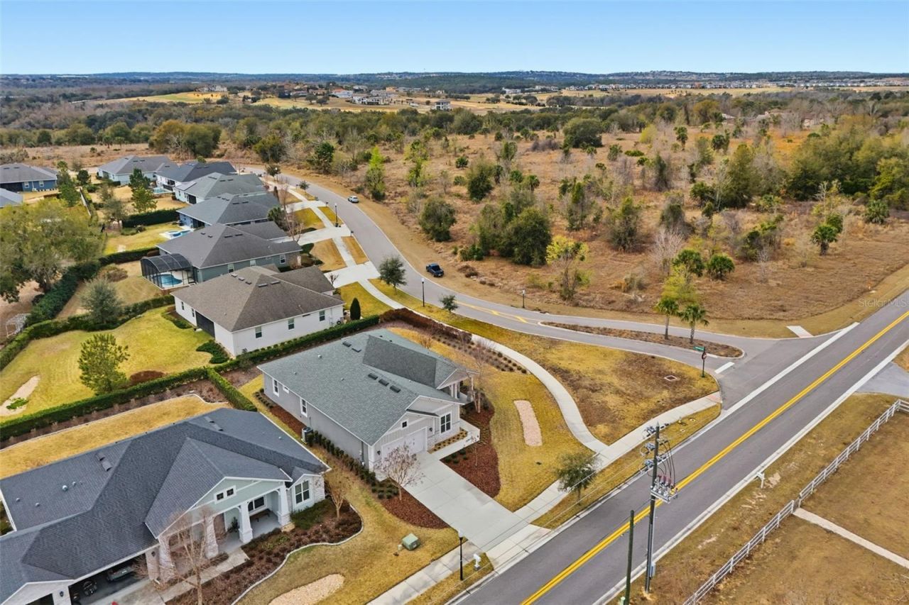 16824 Ridgewood Avenue, Montverde, FL 34756 Photo