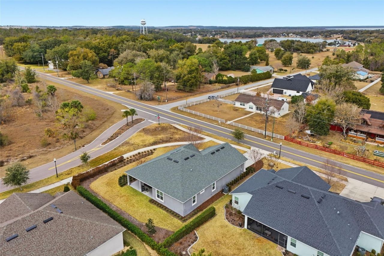 16824 Ridgewood Avenue, Montverde, FL 34756 Photo