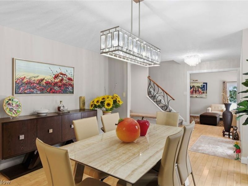 3889 Beechmont Oval, Orange, OH 44122 Photo 8