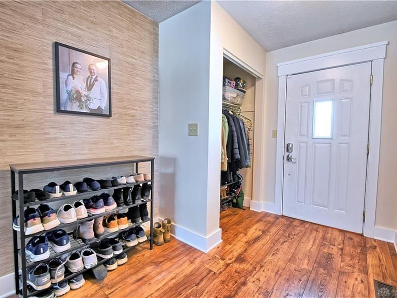 3867 Lofty Oaks Drive, Beavercreek, OH 45430 Photo 3