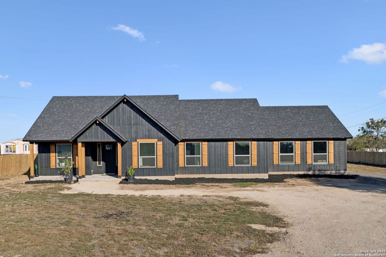 108 Santa Teresa, Kyle, TX 78640 Main Photo