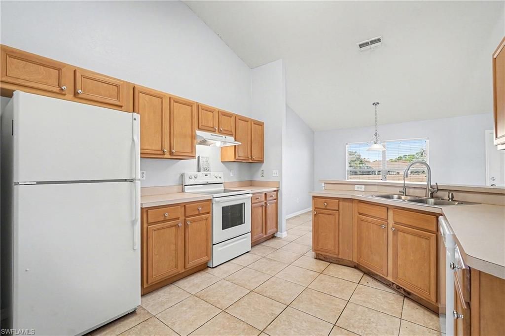18231 Beauty Berry Ct, Lehigh Acres, FL 33972 Photo