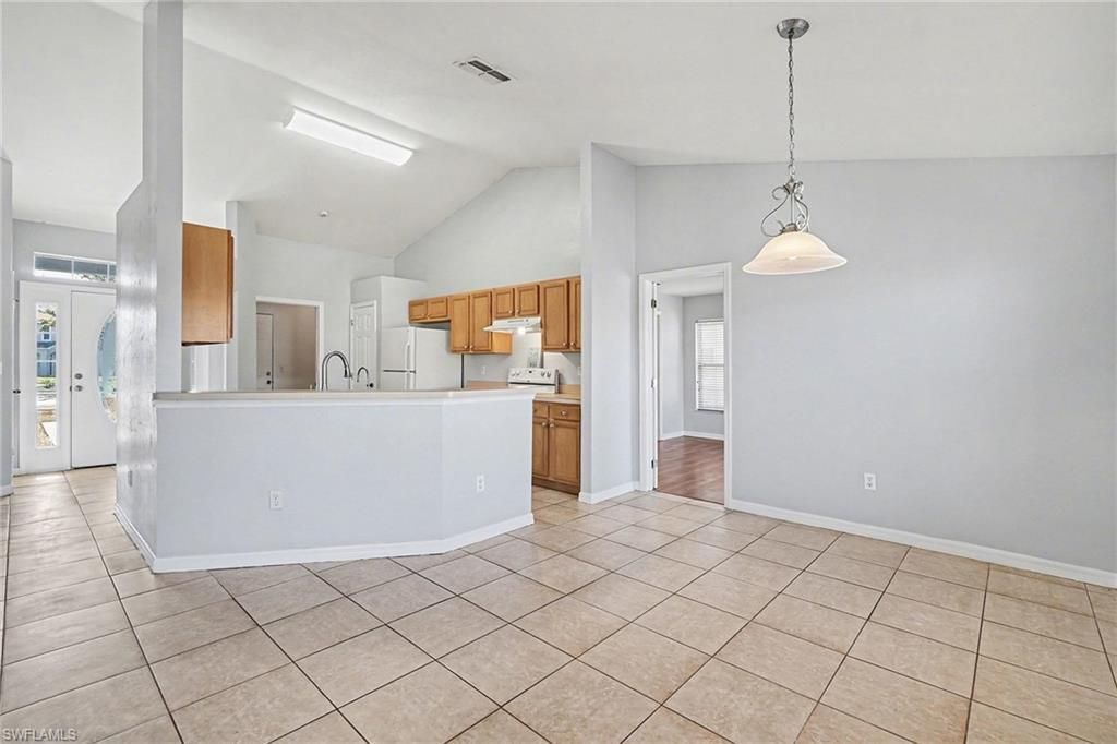 18231 Beauty Berry Ct, Lehigh Acres, FL 33972 Photo
