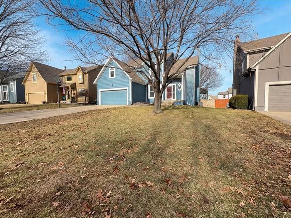 2644 W Centre Street, Olathe, KS 66061