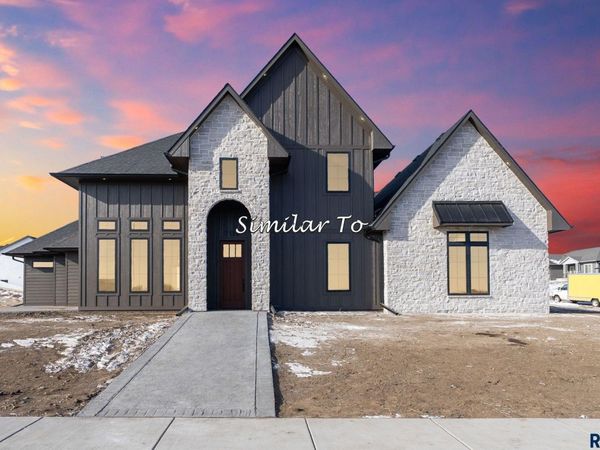 2300 S Meadowview Ave, Sioux Falls, SD 57110