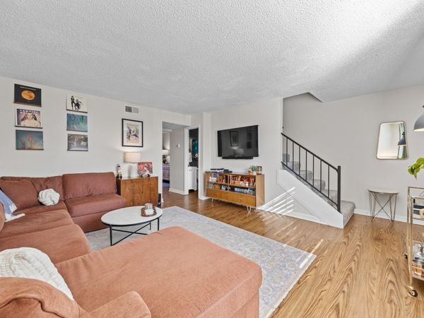 913 Coarsey Dr, Nashville, TN 37217