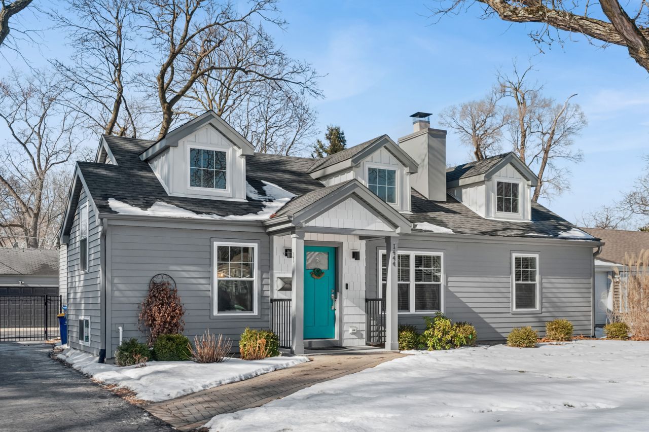 1444 Sycamore Lane, Northbrook, IL 60062 Main Photo