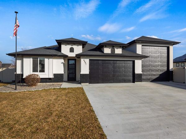 4551 S Lava Springs Loop, Nampa, ID 83686
