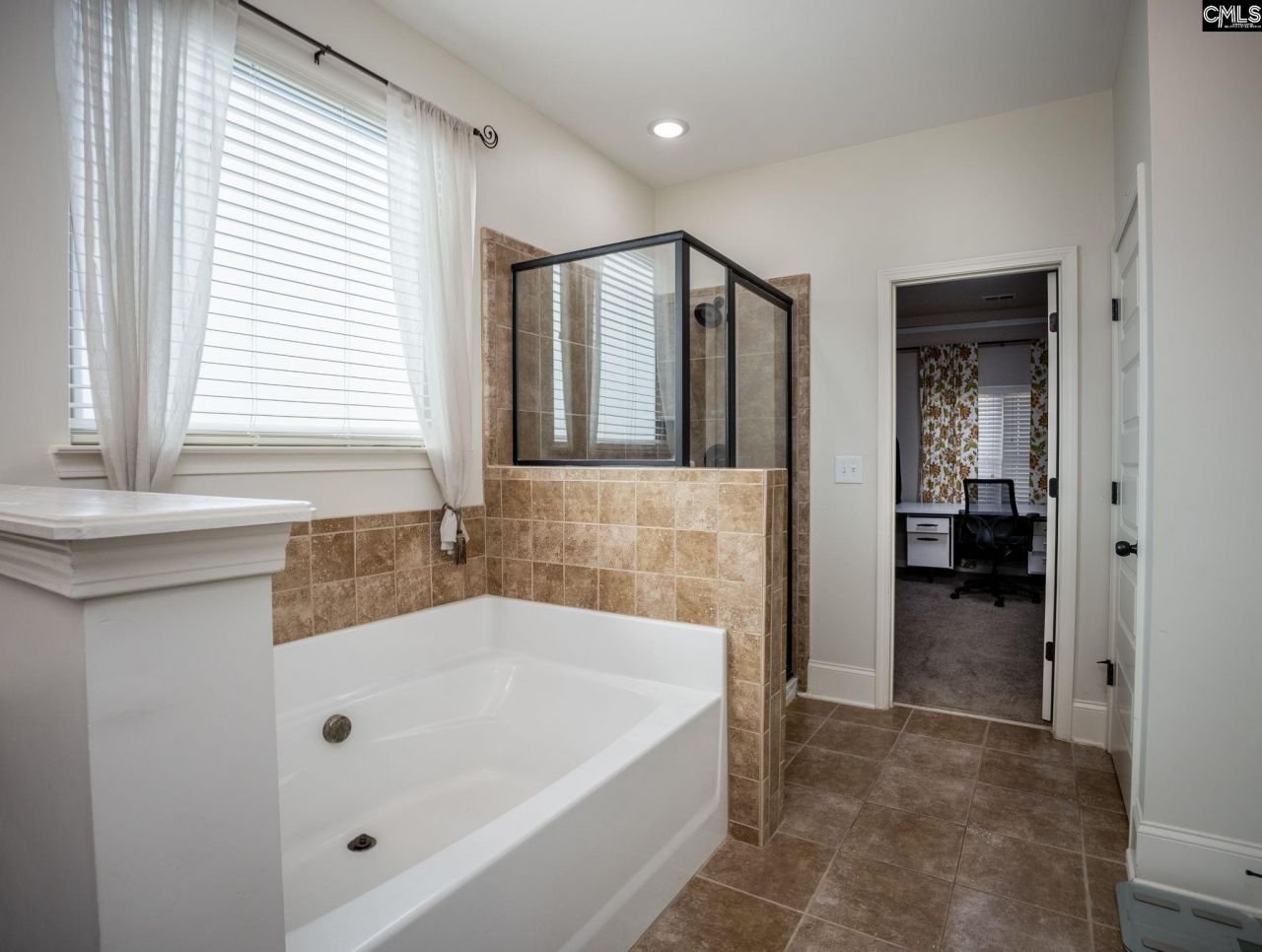 219 Pink Camellia Drive Photo 31