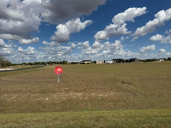 102 Ranch Estates CIR, Martindale, TX 78130