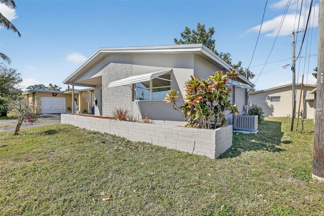 6853 NW 26th Ct, Sunrise, FL 33313 Photo