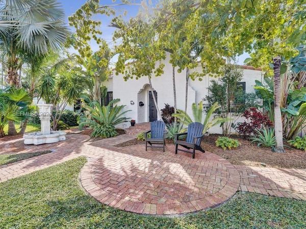 1028 Tyler St, Hollywood, FL 33019