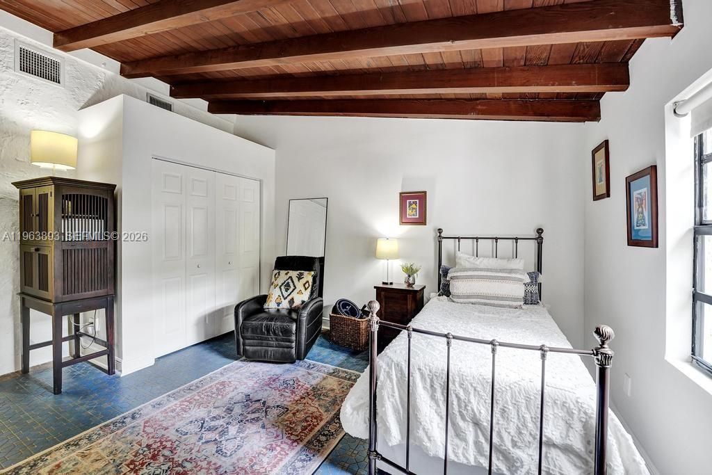 1028 Tyler St, Hollywood, FL 33019 Photo