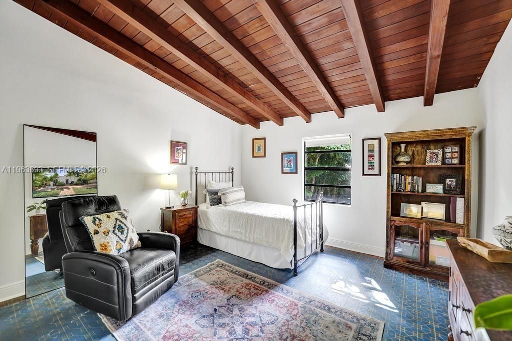 1028 Tyler St, Hollywood, FL 33019 Photo