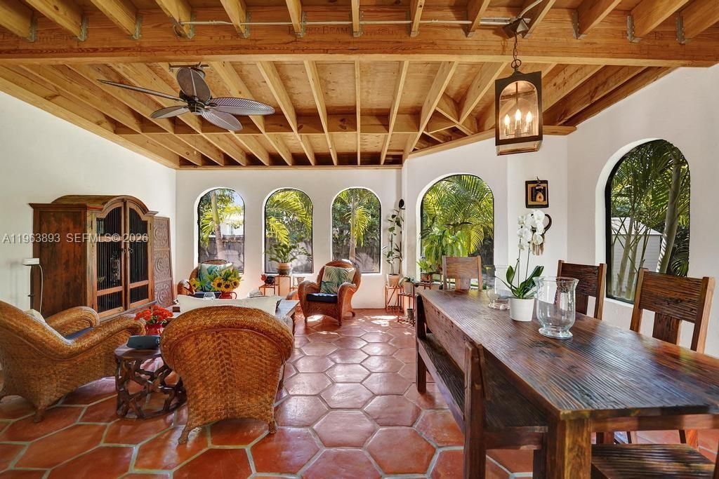 1028 Tyler St, Hollywood, FL 33019 Photo