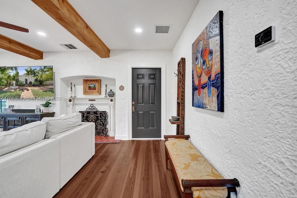 1028 Tyler St, Hollywood, FL 33019 Photo