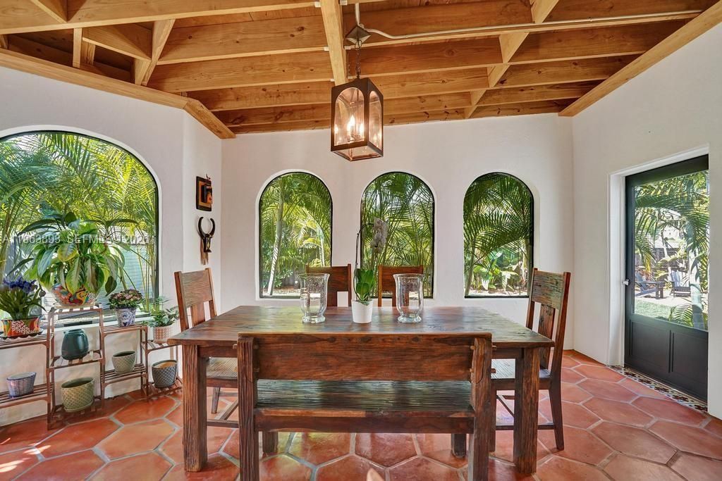 1028 Tyler St, Hollywood, FL 33019 Photo