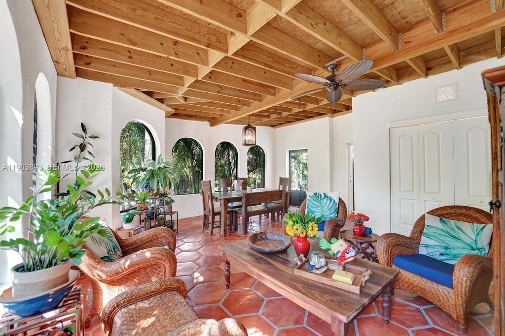 1028 Tyler St, Hollywood, FL 33019 Photo