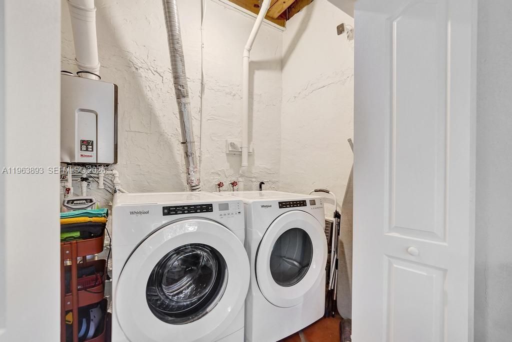 1028 Tyler St, Hollywood, FL 33019 Photo