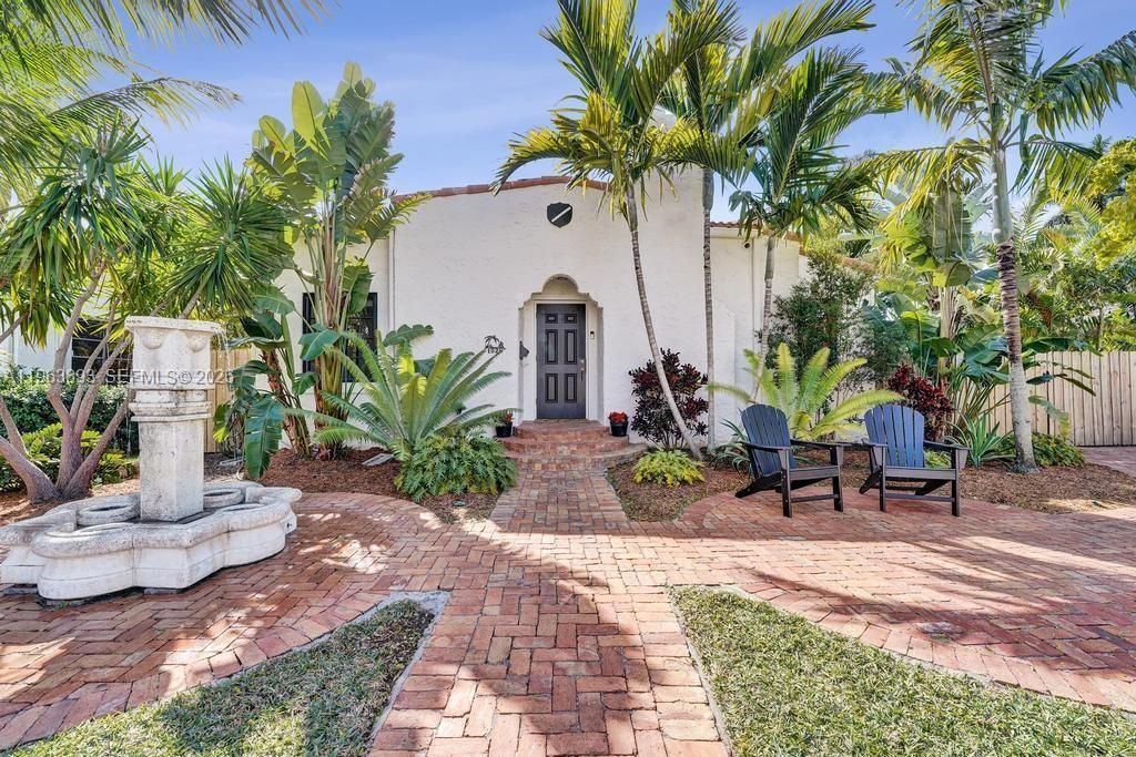 1028 Tyler St, Hollywood, FL 33019 Photo