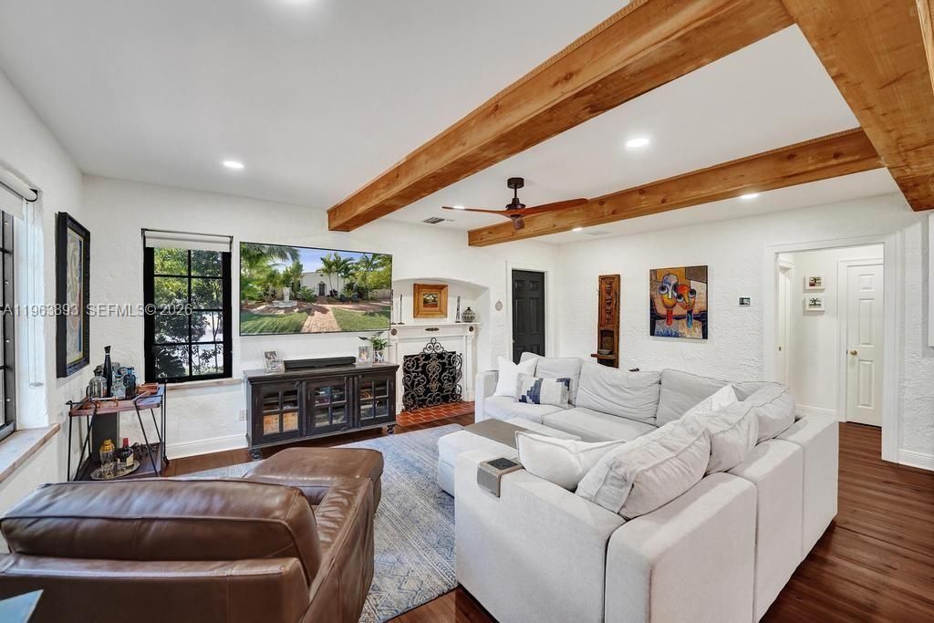 1028 Tyler St, Hollywood, FL 33019 Photo