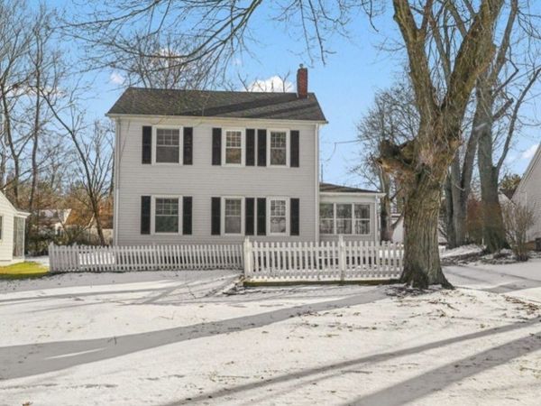 7373 N Lima Road, Poland, OH 44514