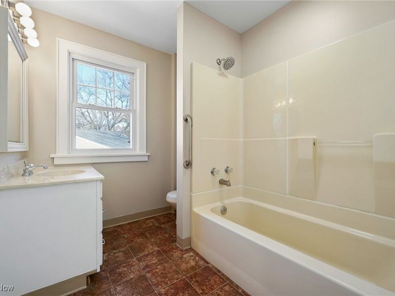 7373 N Lima Road, Poland, OH 44514 Photo 14