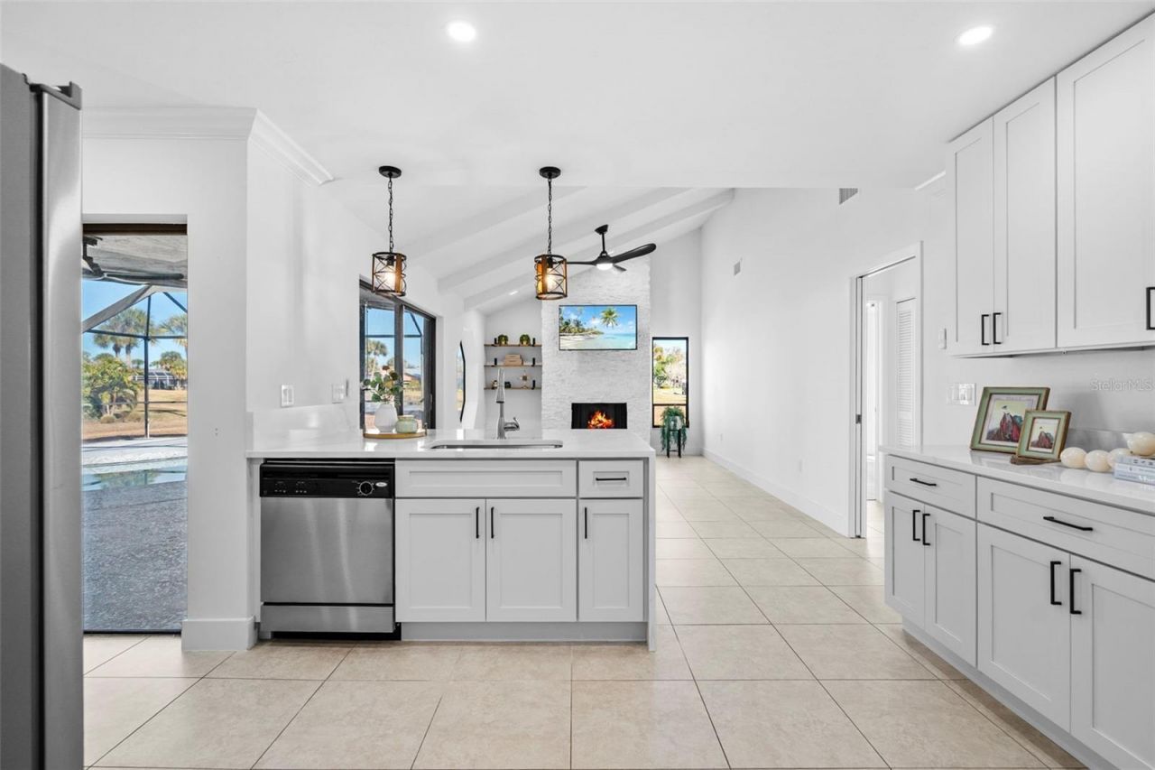 3872 Kingston Boulevard, Sarasota, FL 34238 Photo