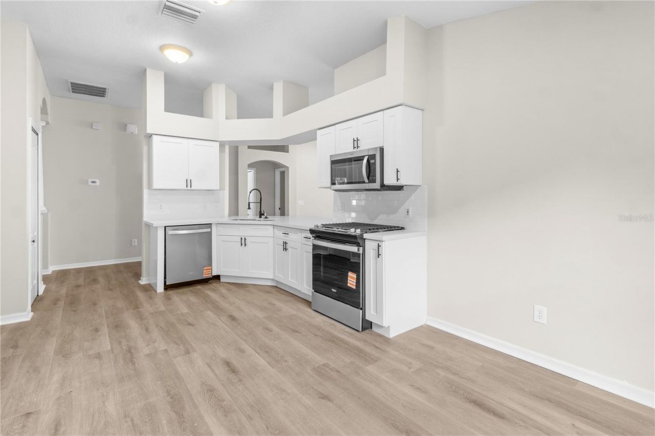 723 Erik Lake Road, Brandon, FL 33510 Photo