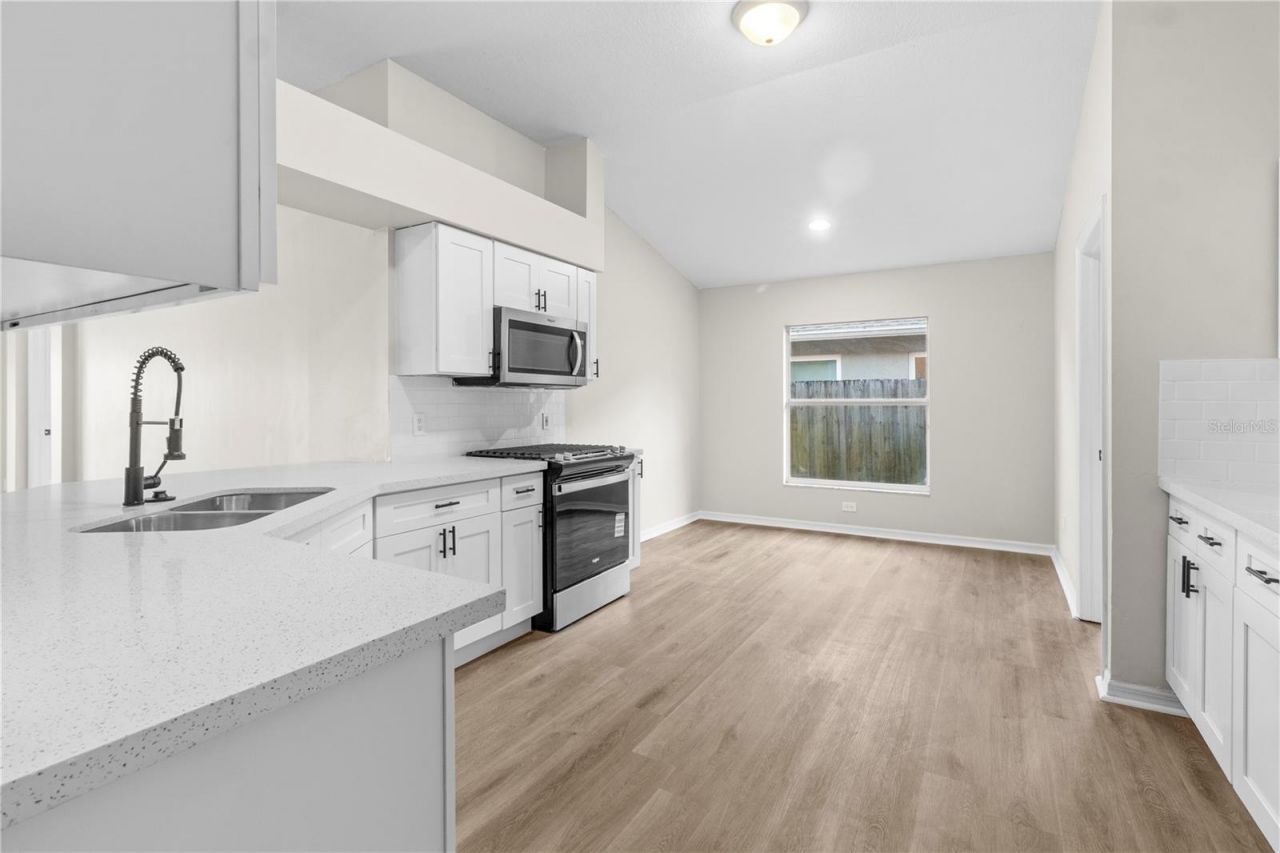 723 Erik Lake Road, Brandon, FL 33510 Photo