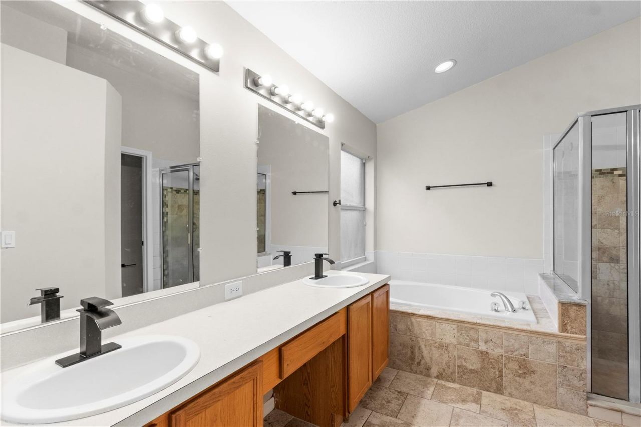 723 Erik Lake Road, Brandon, FL 33510 Photo