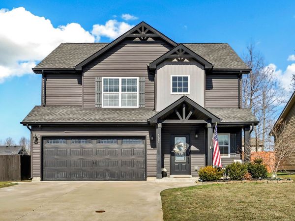 505 Sourwood Dr , Clarksville, TN 37042