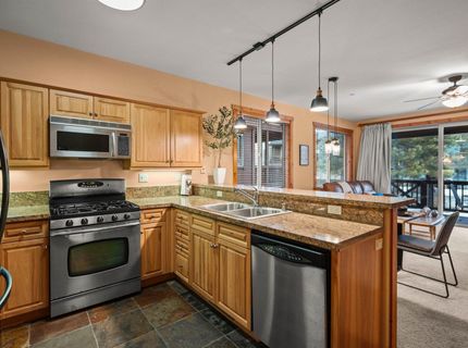 11420 Dolomite Way, Truckee, CA 96161 Photo