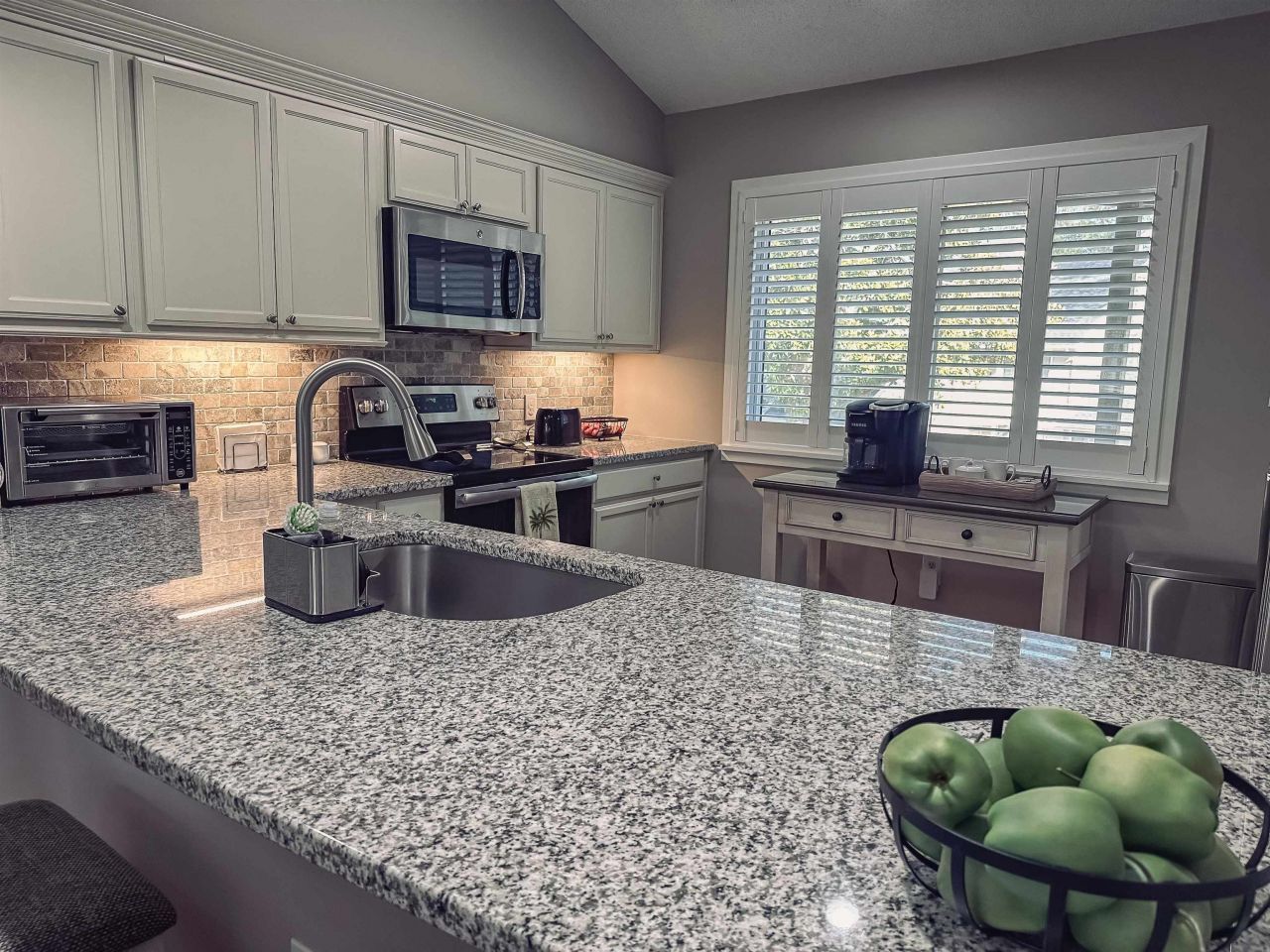 104 Westhill Circle Photo 12