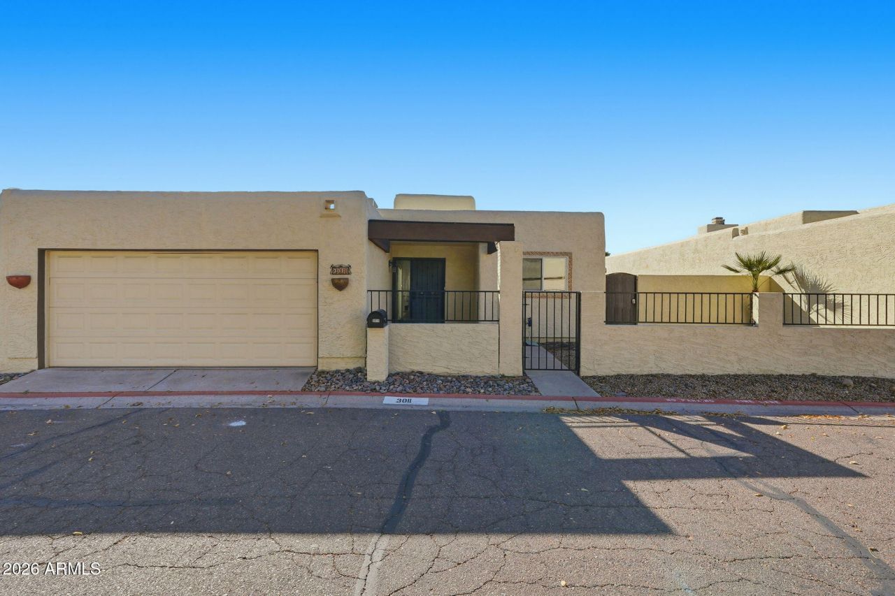 3011 W Sierra Street, Phoenix, AZ 85029 Main Photo
