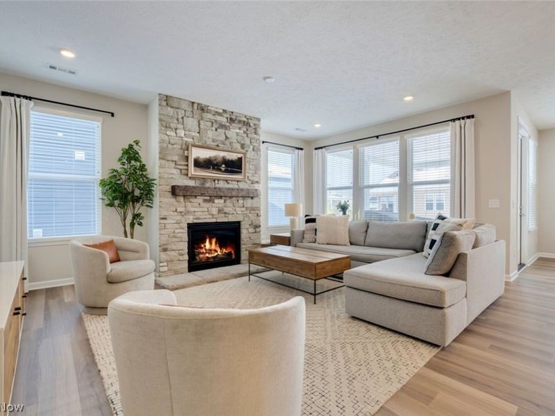 12827 Annabell Drive, Columbia Station, OH 44028 Photo 5