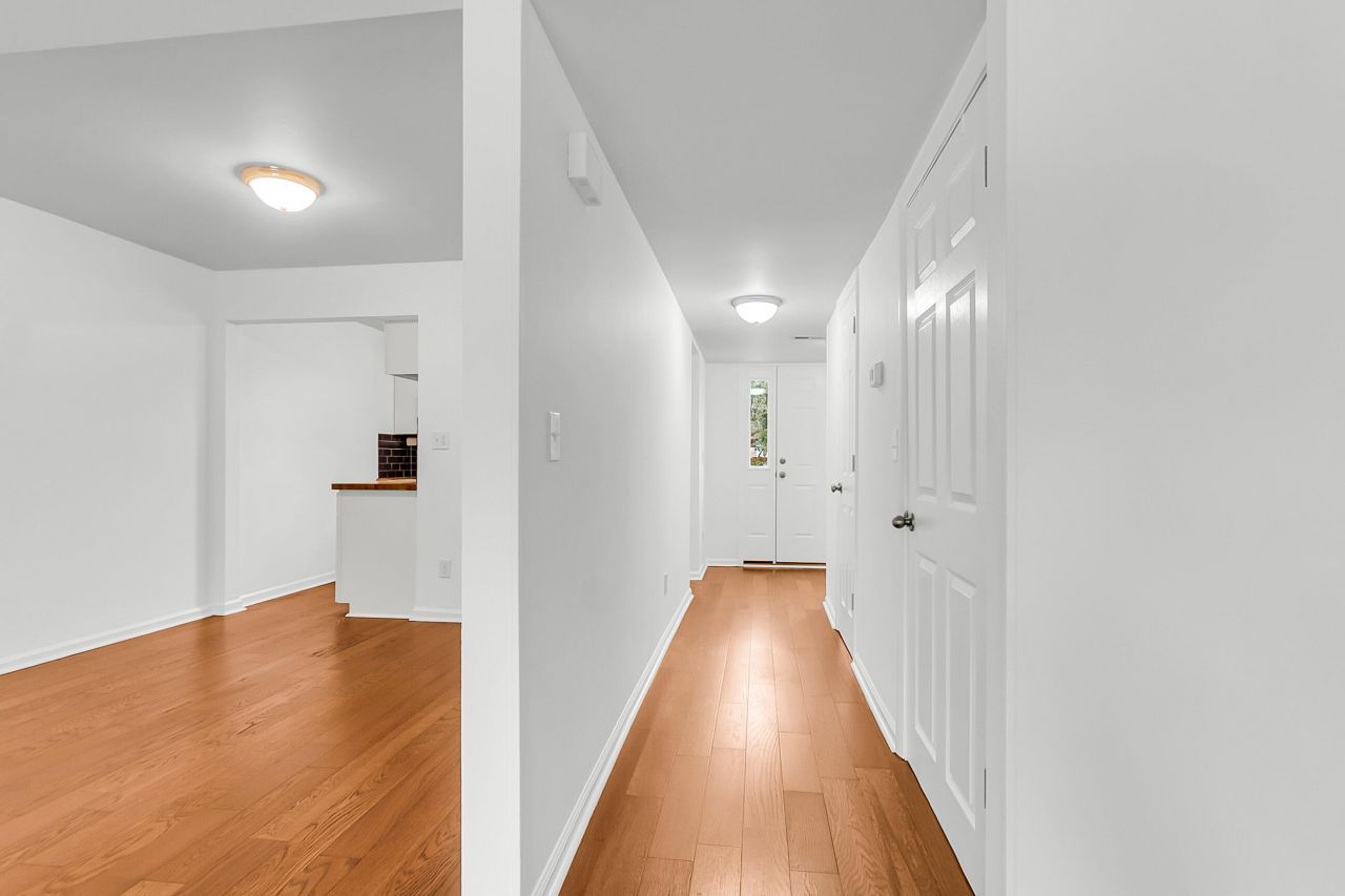 301 Lakeside Drive Photo 19