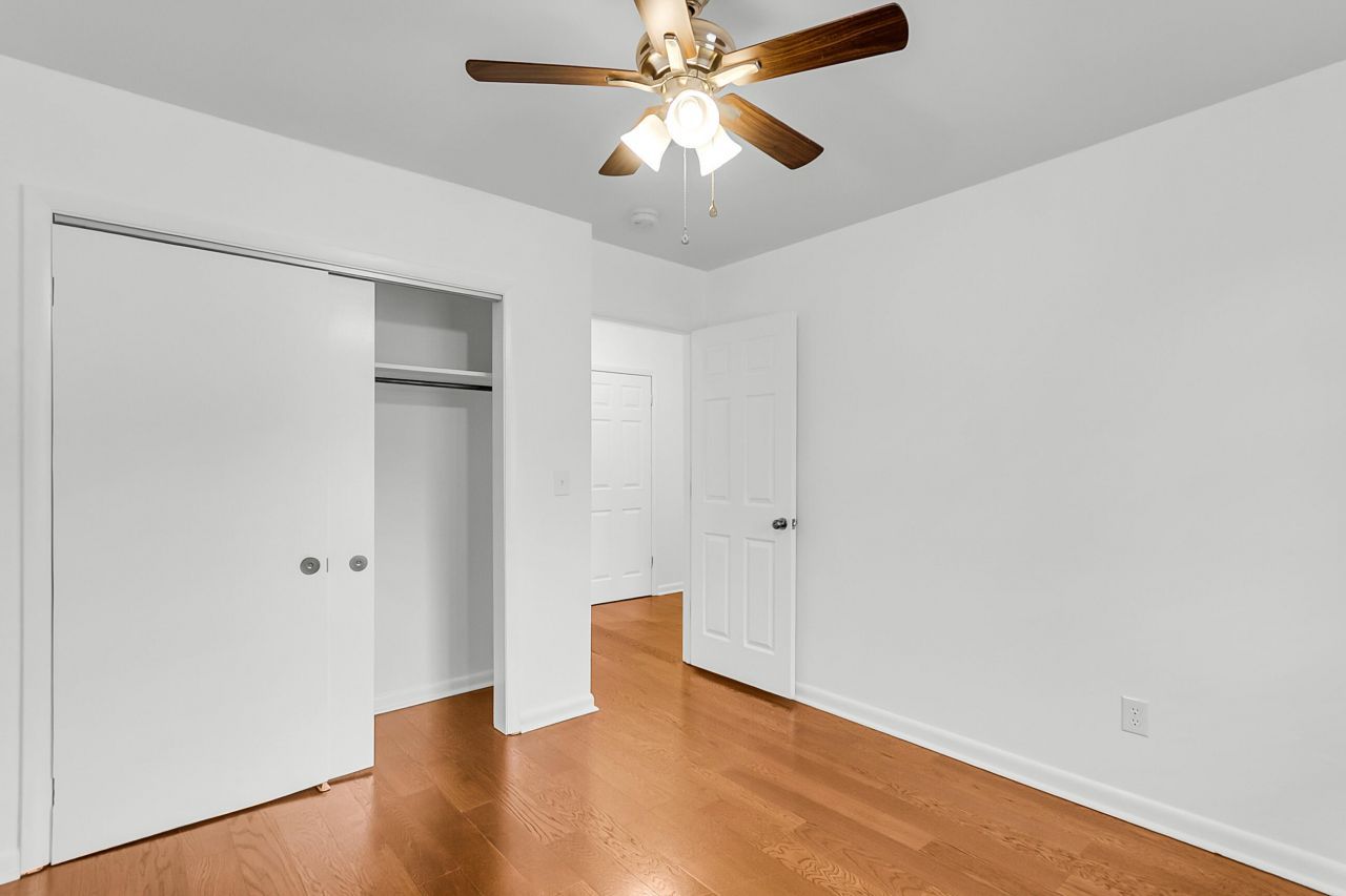 301 Lakeside Drive Photo 26