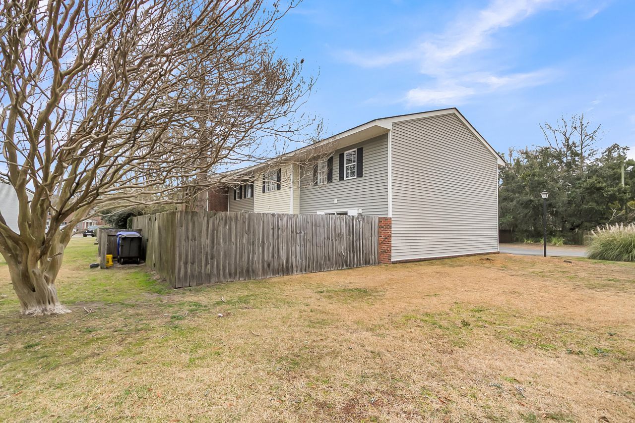 301 Lakeside Drive Photo 38