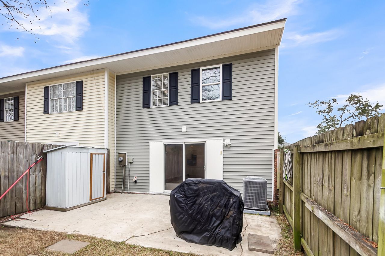 301 Lakeside Drive Photo 39