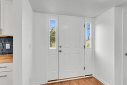 301 Lakeside Drive photo 4