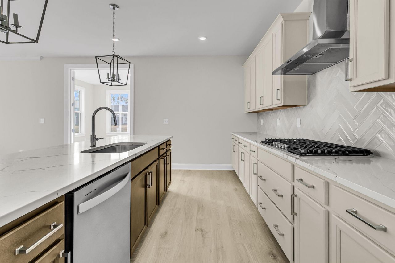 766 Maynard Lane Photo 15