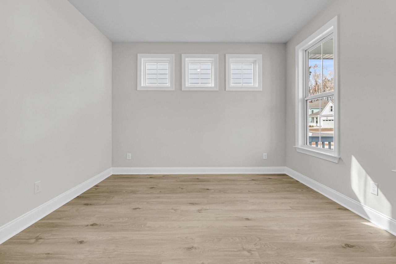 766 Maynard Lane Photo 5