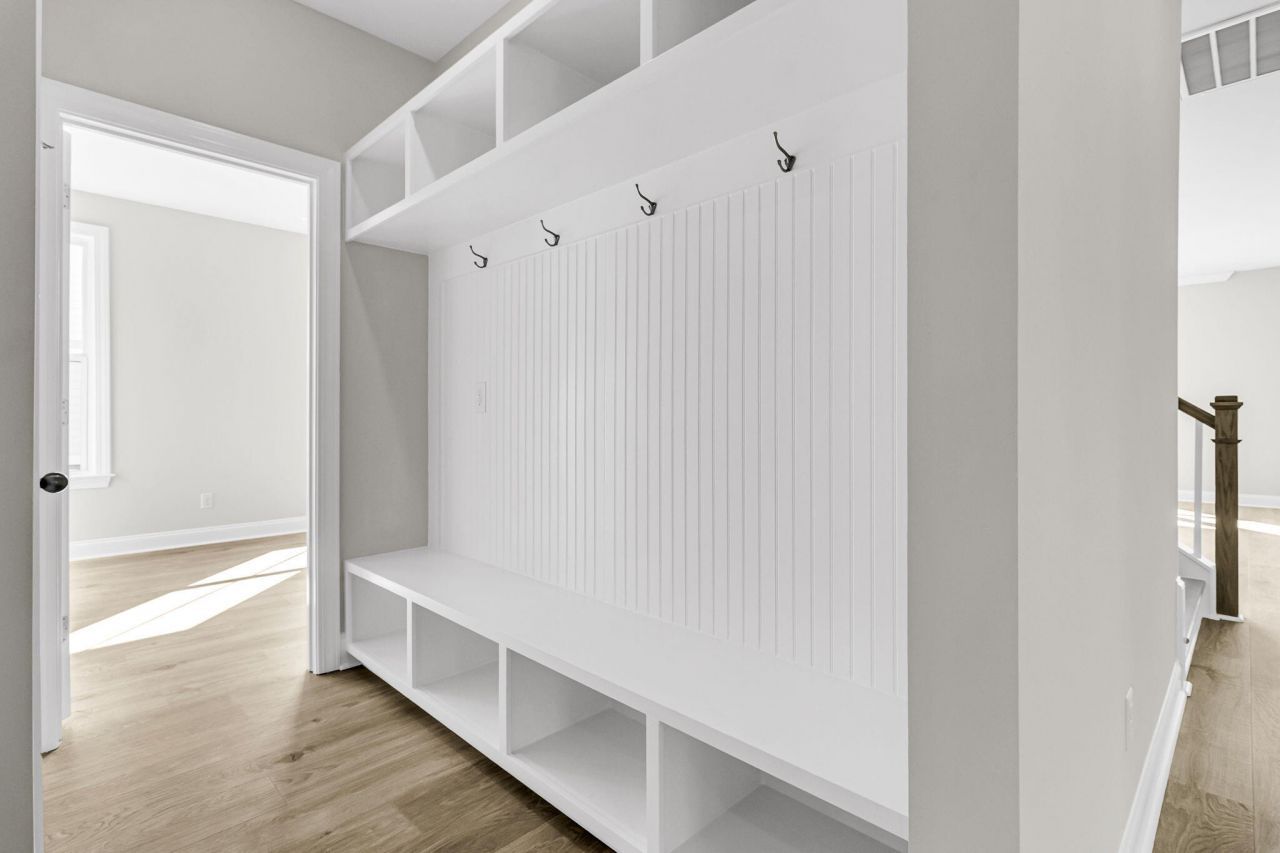 766 Maynard Lane Photo 8