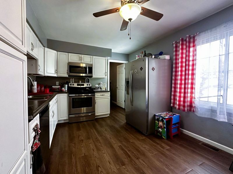 104 Channing Drive, London, OH 43140 Photo 7