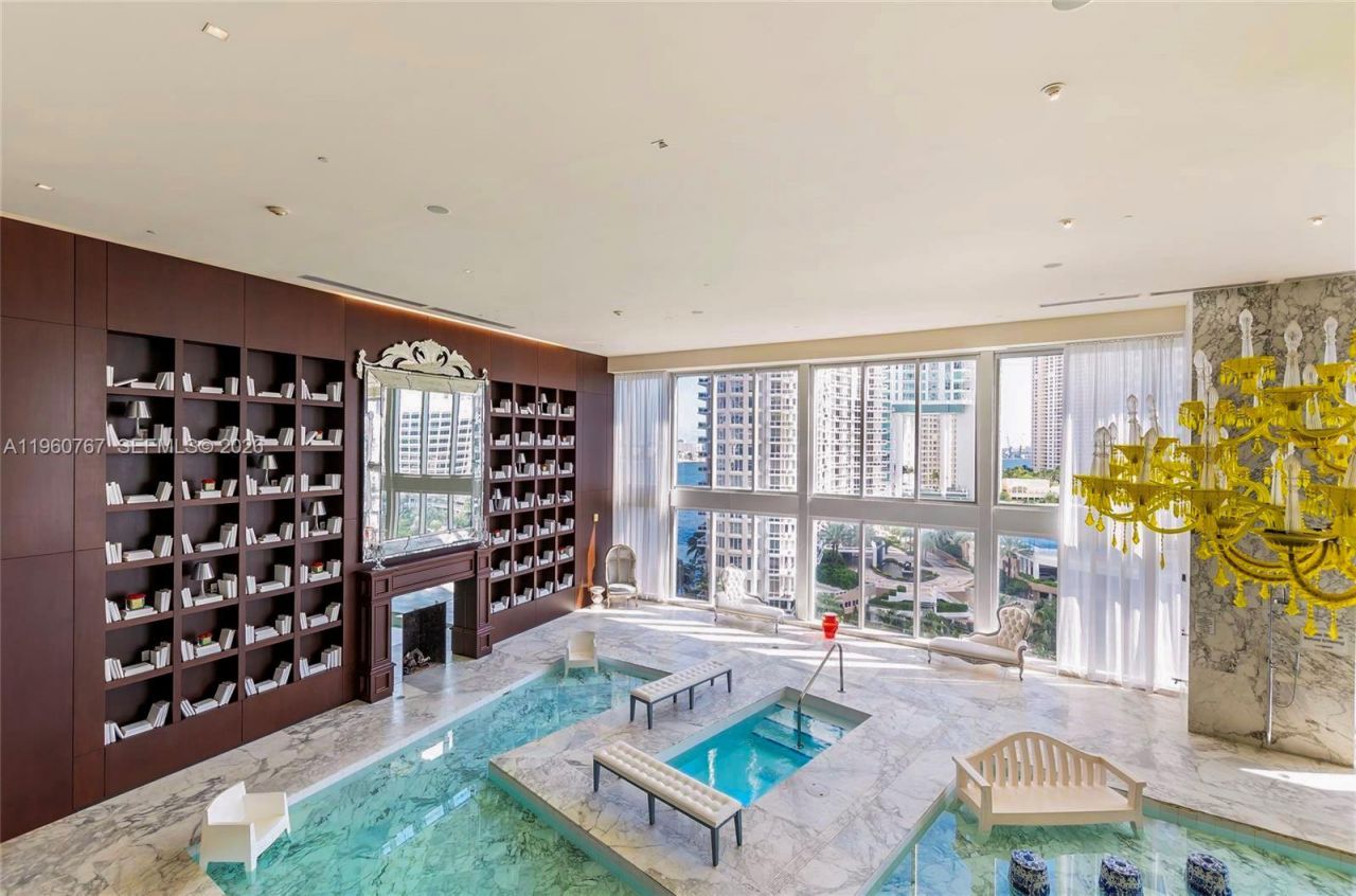 475 Brickell Ave, Unit 3513, Miami, FL 33131 Photo