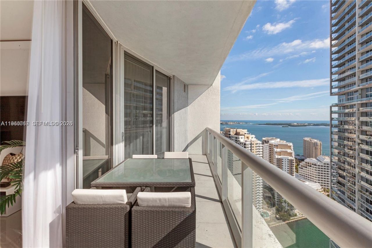 475 Brickell Ave, Unit 3513, Miami, FL 33131 Photo