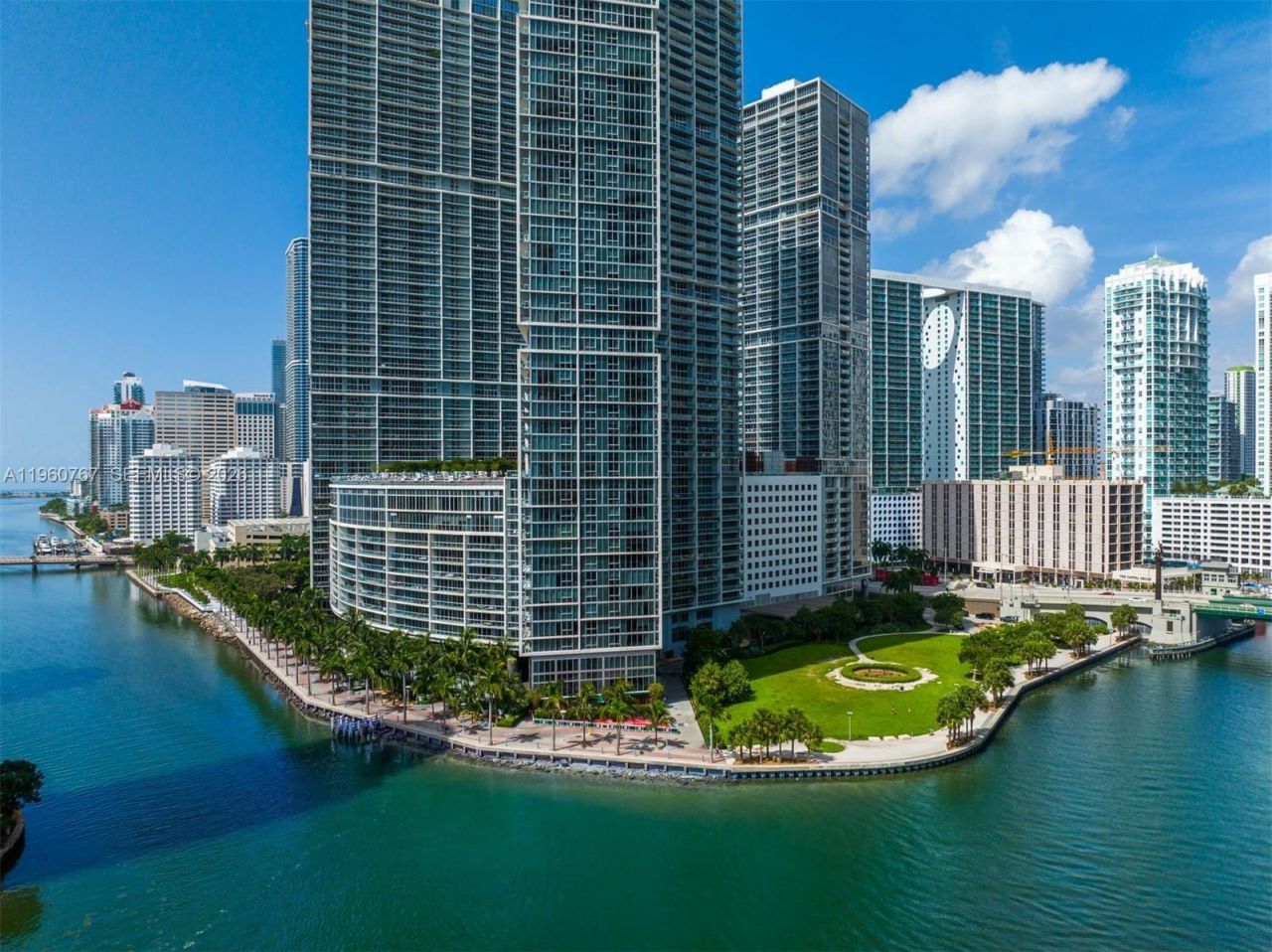 475 Brickell Ave, Unit 3513, Miami, FL 33131 Photo