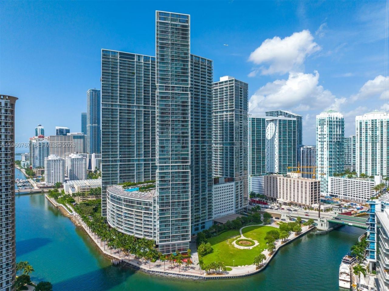 475 Brickell Ave, Unit 3513, Miami, FL 33131 Photo